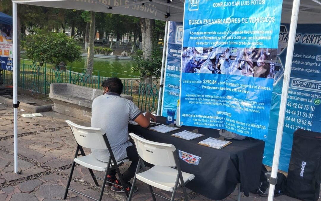 En solo una semana, el Gobierno de la Capital consiguió trabajo para 630 potosinos en el Pabellón del Empleo