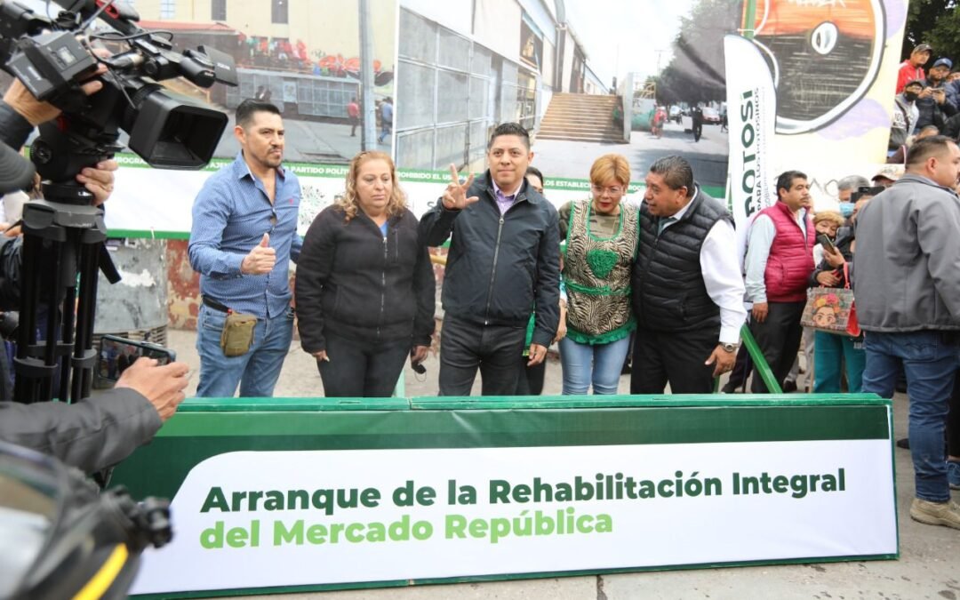 ARRANCA GOBERNADOR RICARDO GALLARDO MODERNIZACIÓN DEL MERCADO REPÚBLICA