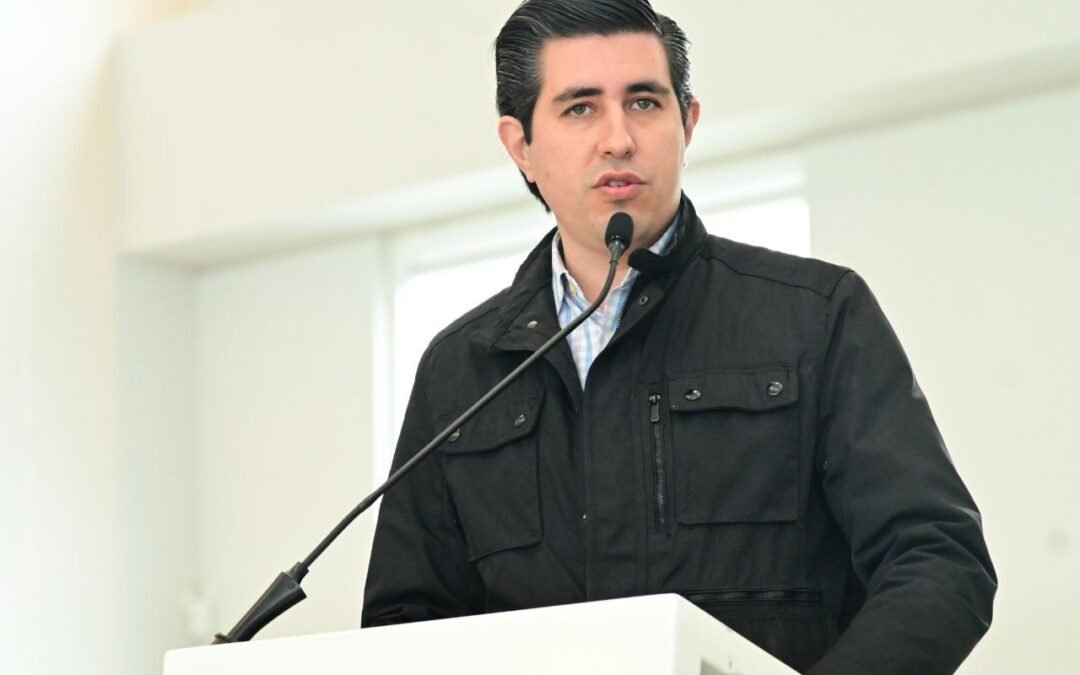 Regidores atienden peticiones de personas con discapacidad para facilitar su movilidad