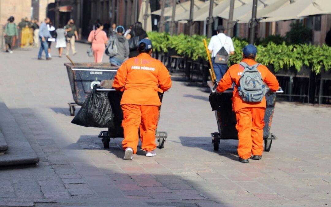Gobierno de la Capital redobla limpieza y recolección de residuos en el Centro Histórico