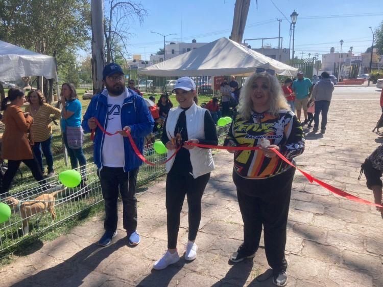 Regidora Ángeles Hermosillo apoyó la realización de “Huellas de amor”, para la adopción de mascotas