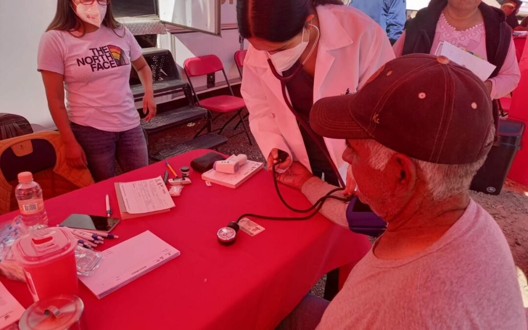 Habitantes de Insurgentes, en Escalerillas, primeros beneficiarios de «La Ruta de la Salud, DIF Municipal»