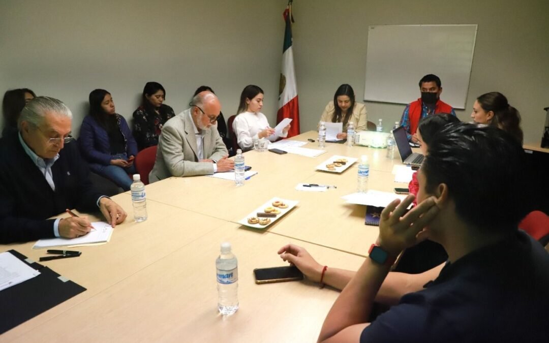 Comisión de Cultura del Cabildo de SLP impulsa concurso de poesía y cuento; además de reconocimientos deportivos