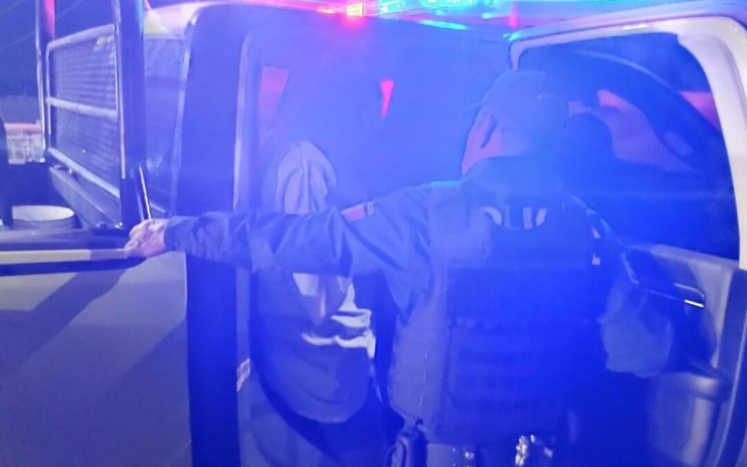 Una rápida respuesta de Guardia Municipal evitó que una persona atentara contra su vida en el puente de av. Universidad