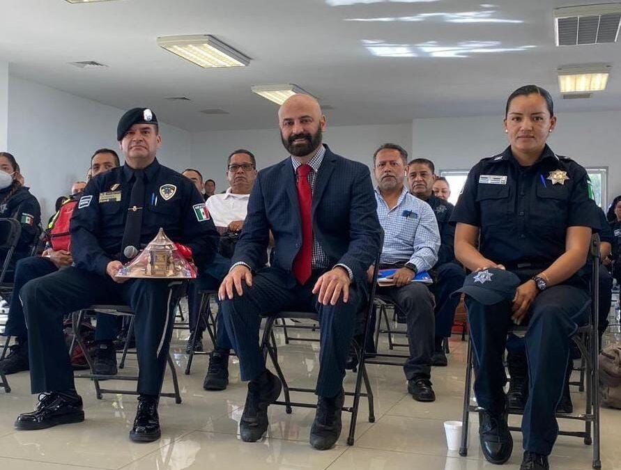 Exfuncionario del FBI imparte conferencia a elementos de la SSPC de la Capital