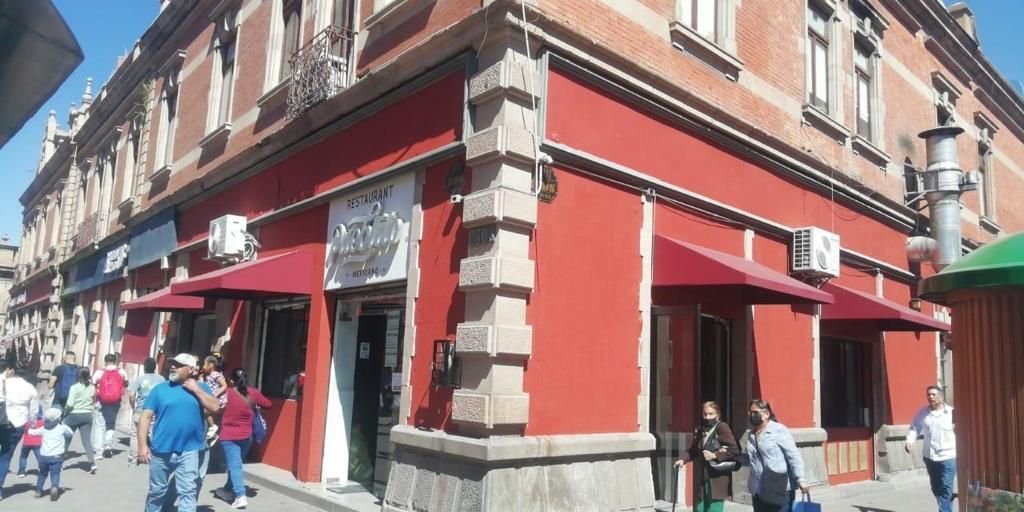 EXPONEN OBRAS GANADORAS DE LOS CONCURSOS DE PINTURA INFANTIL Y JUVENIL EN MATLAPA Y TAMPAMOLÓN