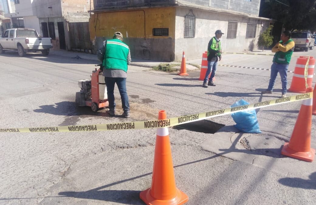 INICIA INTERAPAS  REPOSICION DE DRENAJE EN LA COLONIA 21 DE MARZO EN SGS