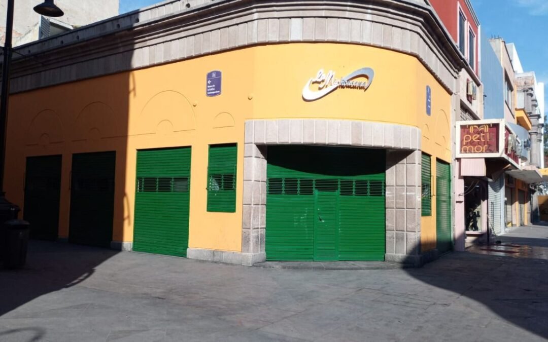 Con pintura en fachadas, Gobierno de la Capital embellece y ordena el Centro Histórico de SLP