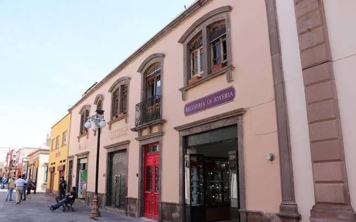 Dirección de Comercio impulsa el trámite de licencias de anuncios