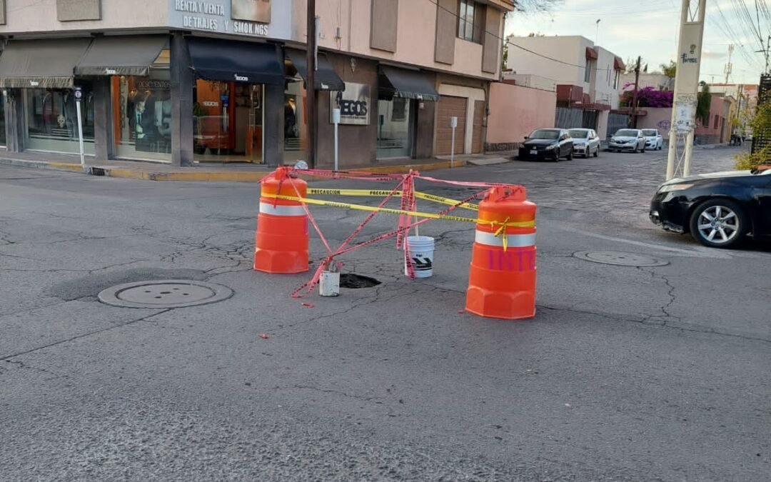 Interapas da atención inmediata a colapso en Barrio de Tequisquiapan