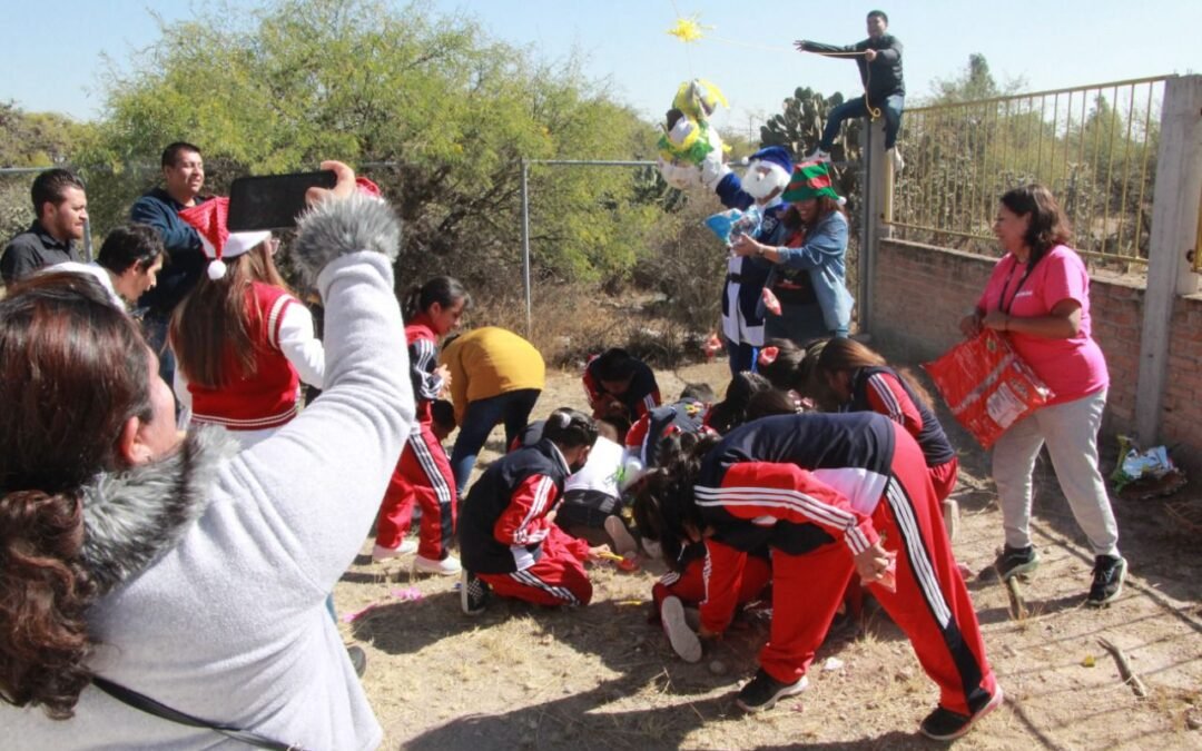 DIF Municipal y la empresa Daikin promueven tradicionales posadas a favor de la niñez de Tanque Uresti