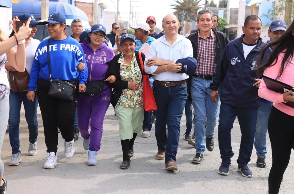 Llega programas de Vialidades PotoSÍnas y De Corazón mi Casa al Aguaje 2000