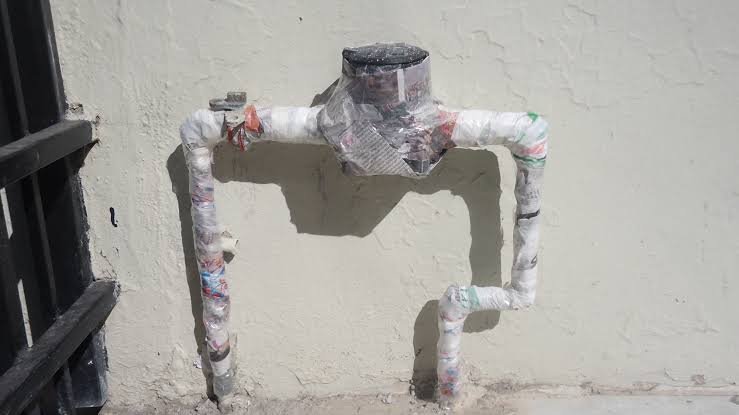 EVITE FUGAS, PROTEJA TUBERÍAS POR FRENTE FRÍO