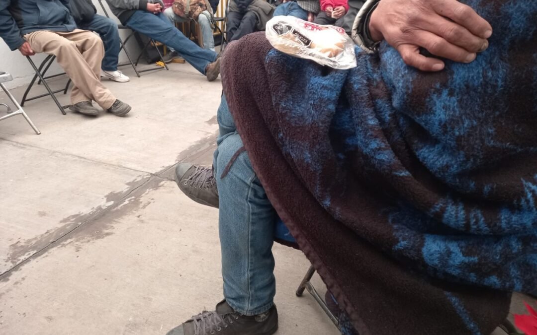 Inician pláticas de desarrollo humano para usuarios del albergue «Este invierno, Contigo SÍ»