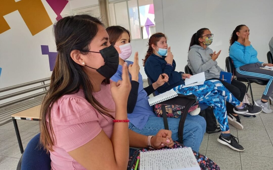 Personal del Ayuntamiento se capacitó en nivel básico de Lengua de Señas Mexicana