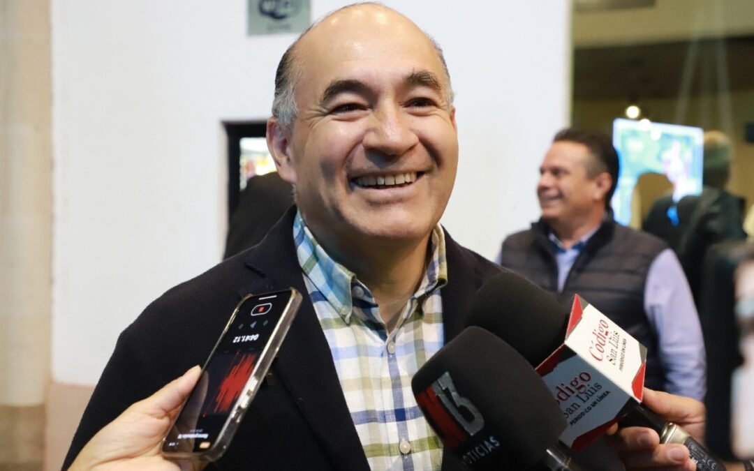 Alcalde es invitado de honor a reunión presidida por el Rey Felipe VI en Madrid