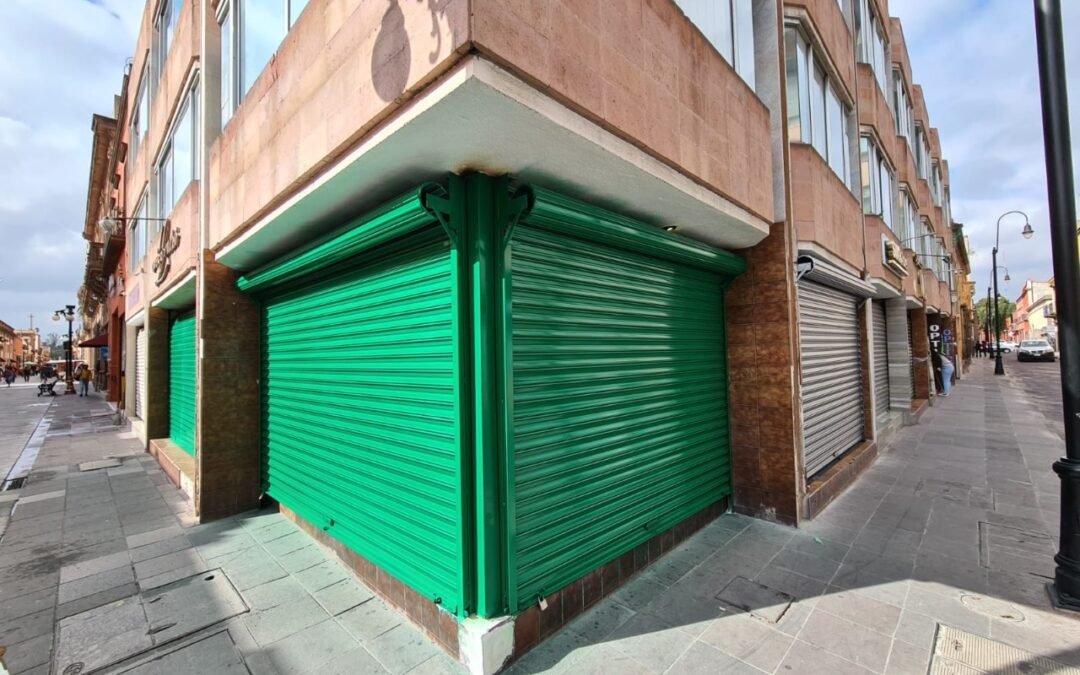 Ayuntamiento de San Luis Potosí pinta fachadas, retira grafiti y rehabilita mercados del Centro Histórico