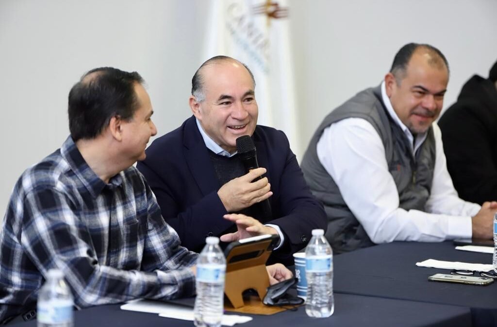 Reunión con agremiados del sector restaurantero para exponer avances de la simplificación administrativa
