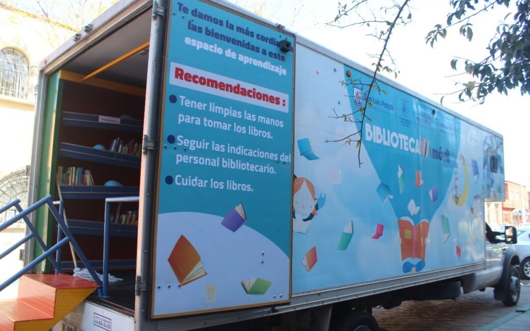 San Luis Potosí fomenta la lectura en las calles con la Biblioteca Móvil