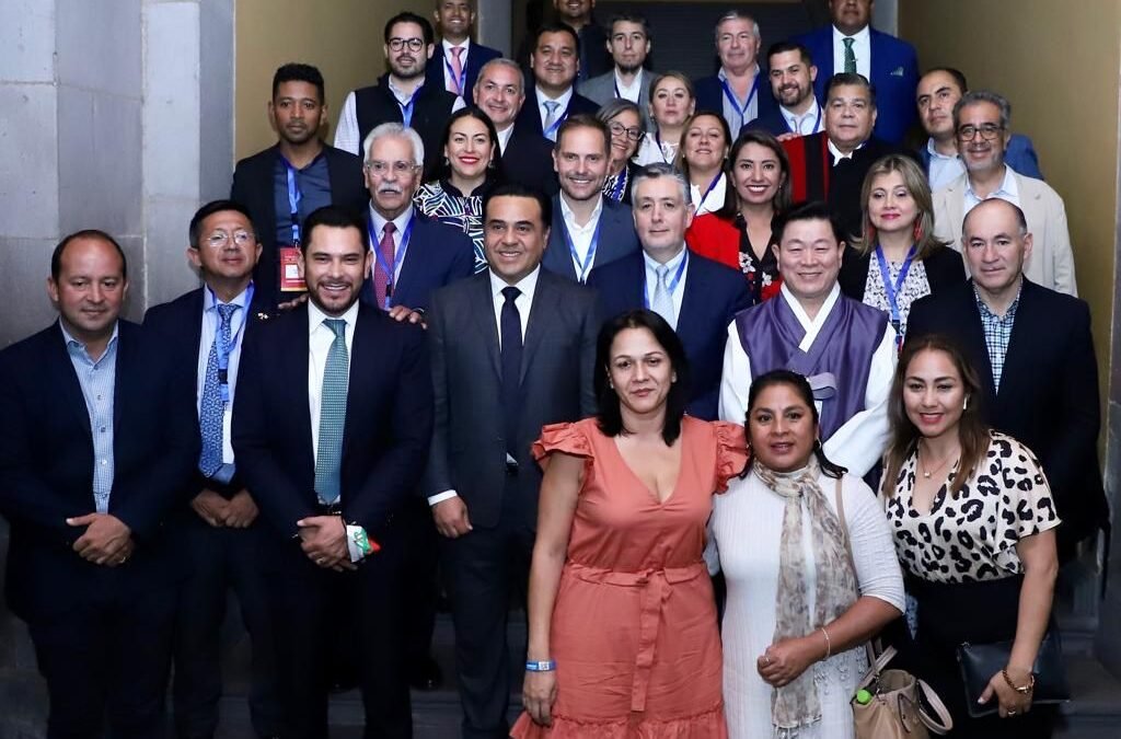 Se firma el acta fundacional de la Red de Ciudades del Aprendizaje de Latinoamérica de la Unesco