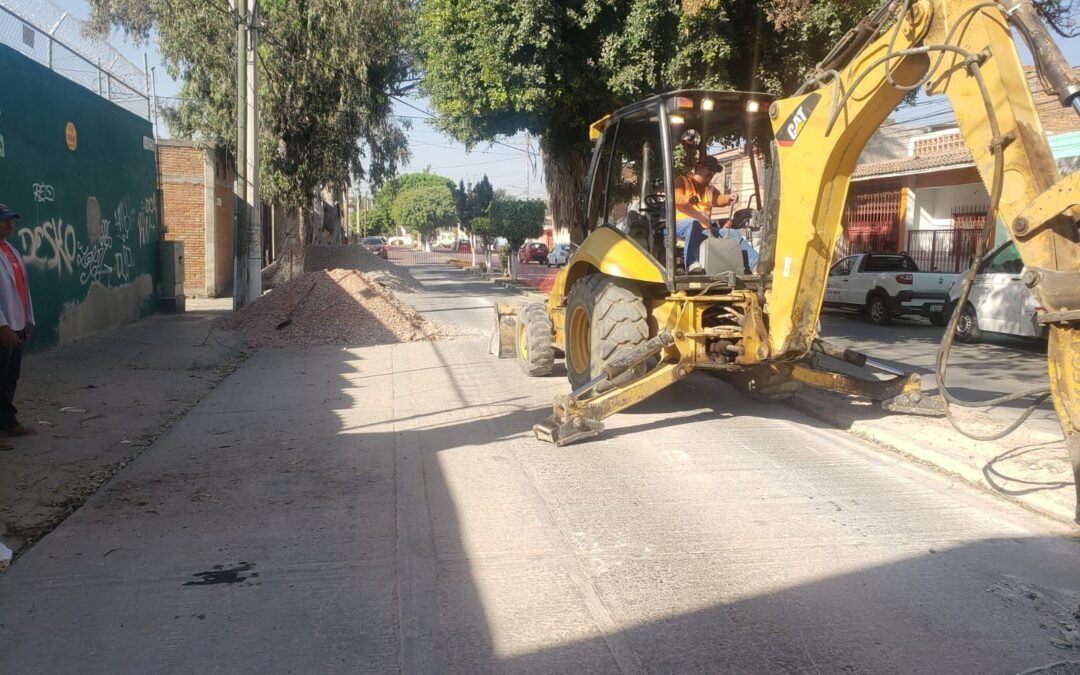 INICIA INTERAPAS REPOSICIÓN DE DRENAJE EN LA COLONIA SAN FELIPE.