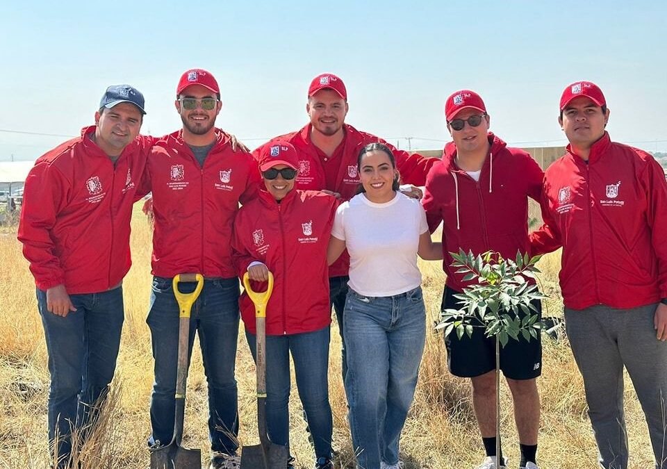 Regidoras de la Capital se suman al programa “Pulmones Urbanos: un potosino, un árbol”