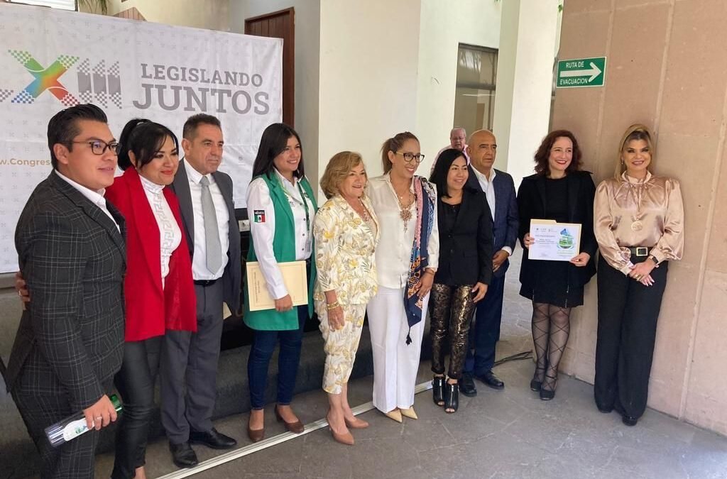 Regidora Ángeles Hermosillo reafirma coordinación para garantizar el servicio de agua en la Capital