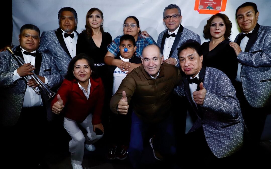 Una Plaza de Fundadores a reventar bailó al ritmo de cumbia con Los Ángeles Azules
