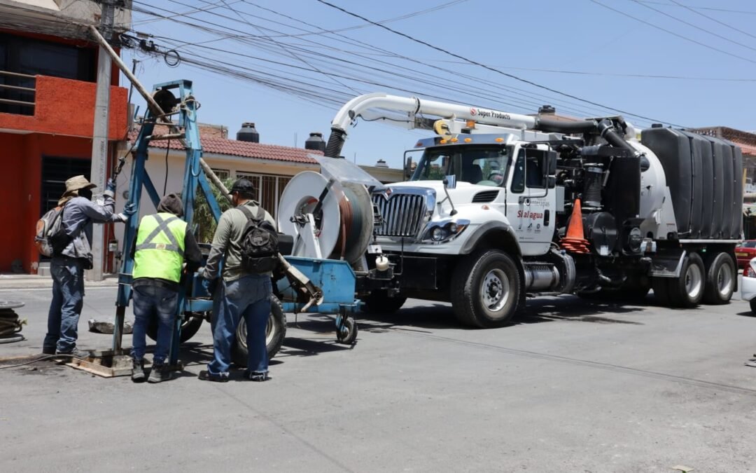 RETIRA INTERAPAS MÁS DE 46 MIL KILOS DE LODOS EN BARRIOS ANTIGUOS DE LA ZONA METROPOLITANA
