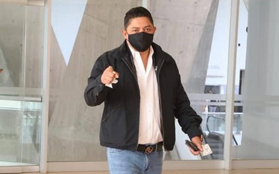 MUCHAS DUDAS GENERA VERSIÓN SOBRE ENFERMEDAD DE GALLARDO