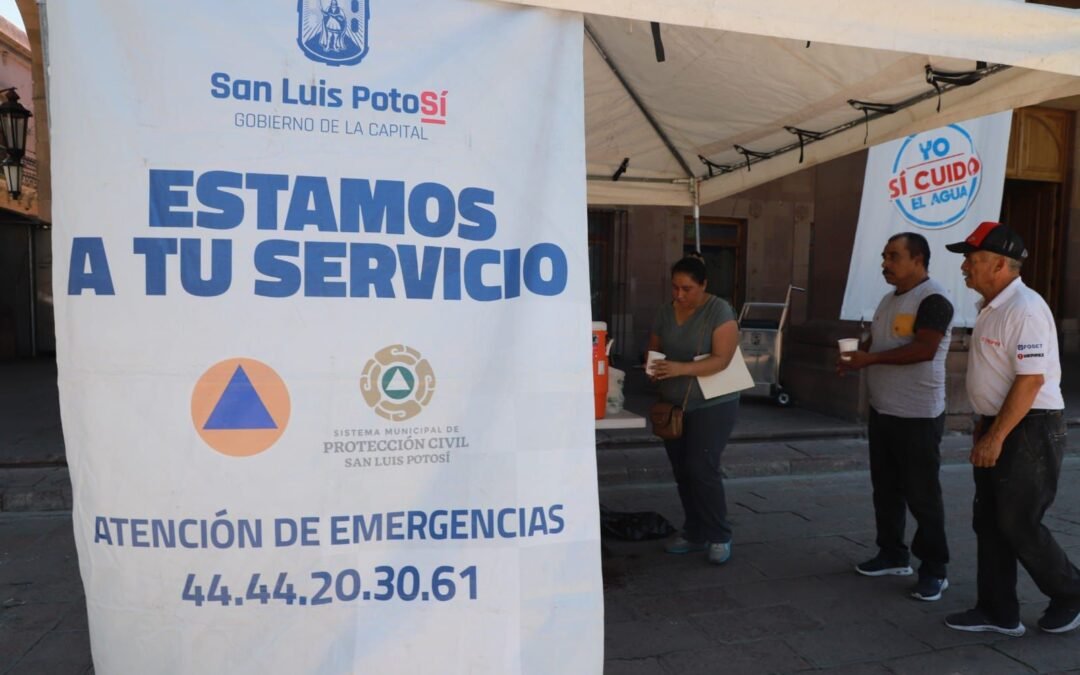 Para evitar golpes de calor, Gobierno de la Capital atiende a 10 mil personas con módulos en la Zona Centro