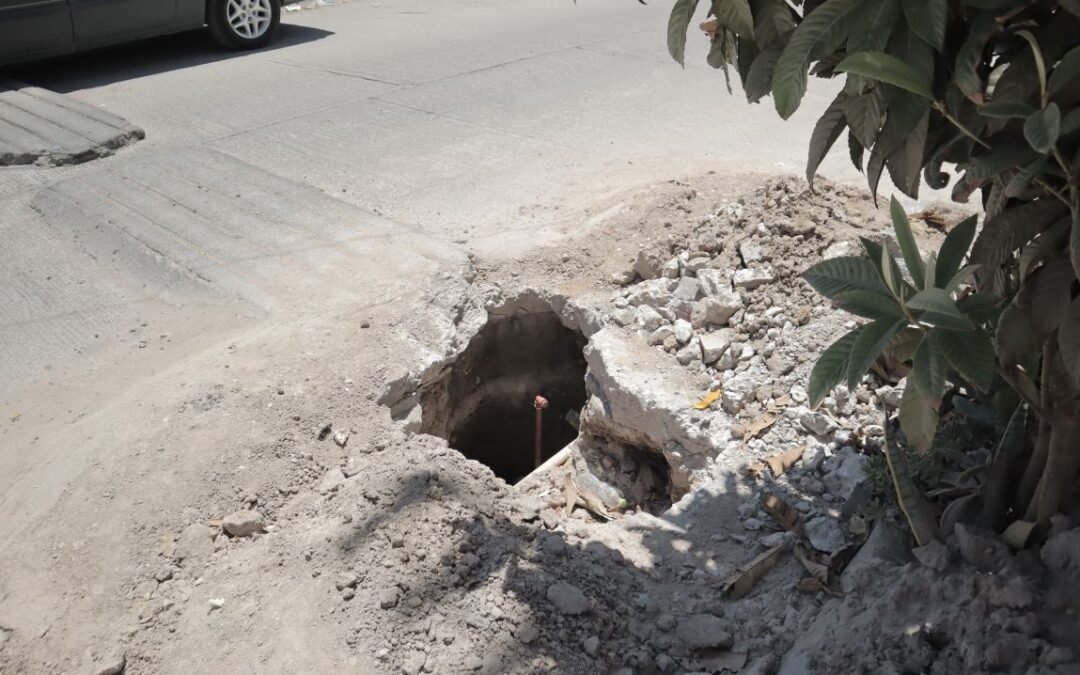 RED DE AGUA POTABLE EN VALLE DORADO COMPLETAMENTE OBSTRUÍDA POR RAÍCES ES INTERVENIDA POR INTERAPAS
