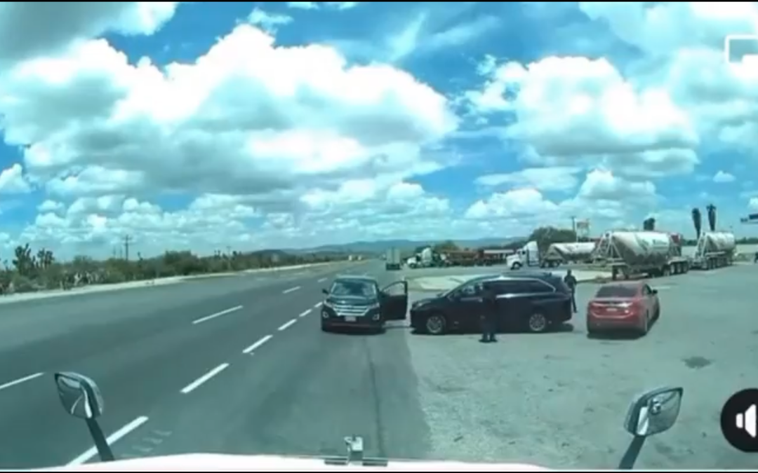 ASALTO EN 57, EN NARICES DEL EJÉRCITO Y GUARDIA NACIONAL