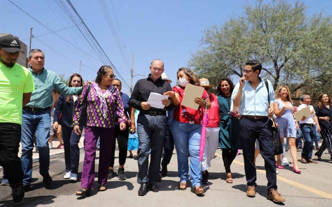 Con el programa Vialidades Potosinas, el Gobierno de la Capital abate el rezago en pavimentaciones en la ciudad