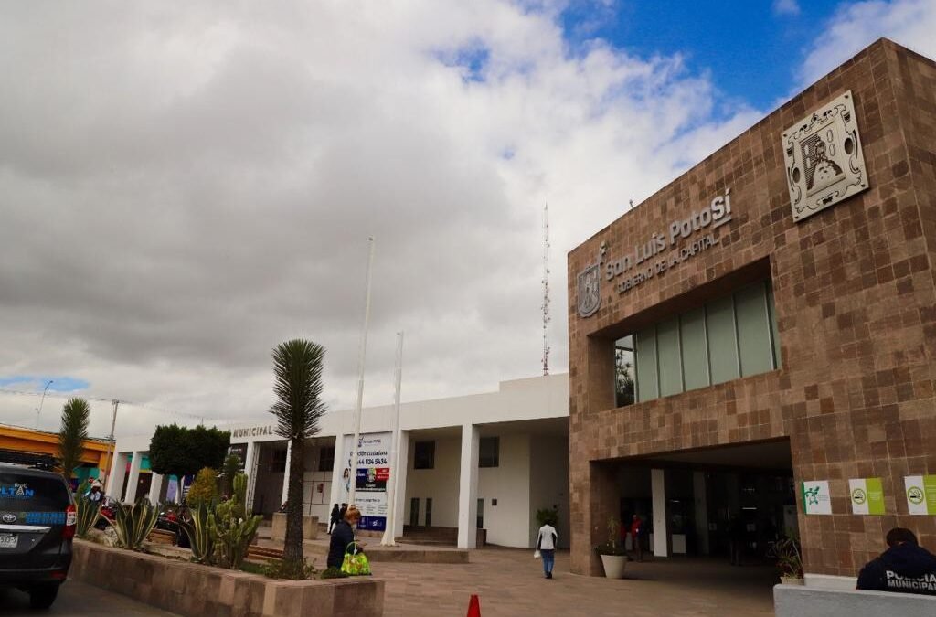 Alcalde Enrique Galindo separa del cargo a mando policial