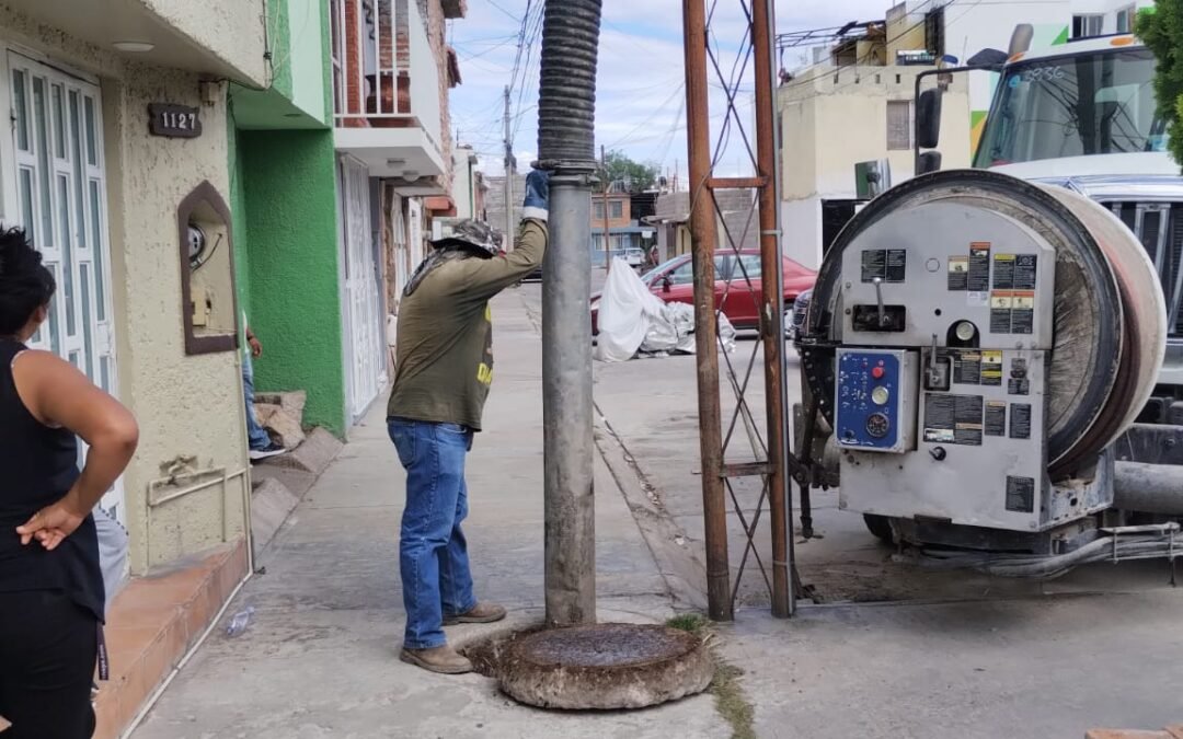 INTERAPAS REALIZA LIMPIEZA EN MÁS DE KILÓMETRO Y MEDIO DE DRENAJE EN SOLEDAD DE GRACIANO SÁNCHEZ
