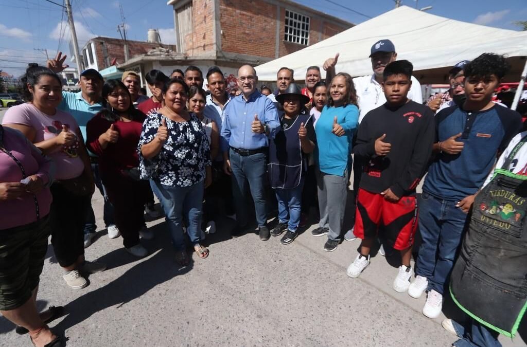 En el Domingo de Pilas, Alcalde Enrique Galindo anuncia la regularización jurídica de las propiedades de los potosinos
