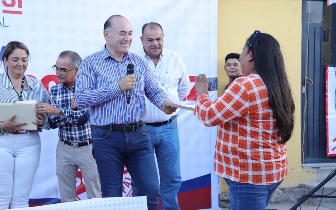Gobierno de la Capital beneficia el norte de SLP; Alcalde Galindo arrancó pavimentación en la colonia Florencio Medrano