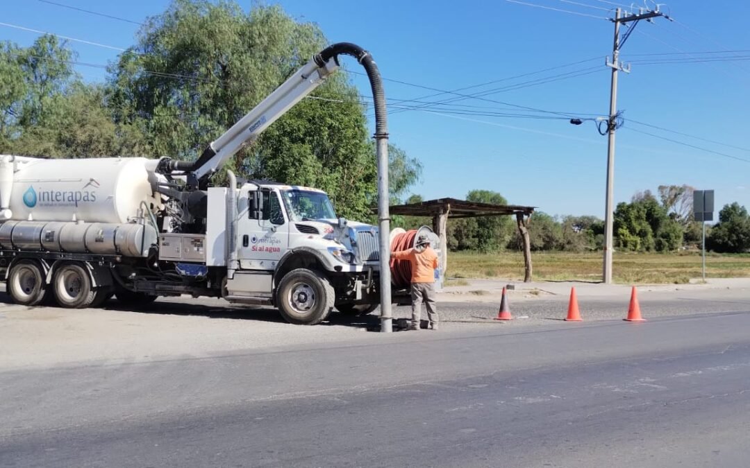 CERCA DE 520 TONELADAS DE BASURA Y RESIDUOS EXTRAE INTERAPAS DE DRENAJES SANITARIOS DE LA CAPITAL