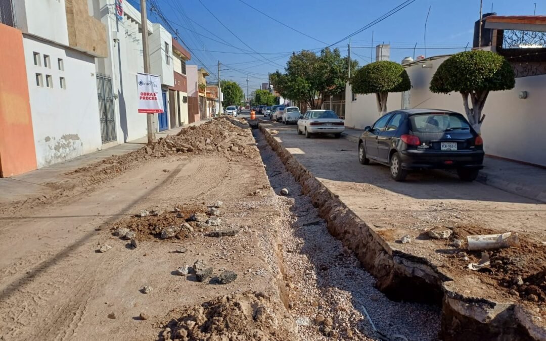 NUEVO ALCANTARILLADO SANITARIO EN CALLE CIPRESES BENEFICIARÁ A CIEN FAMILIAS DE LA COLONIA JACARANDAS