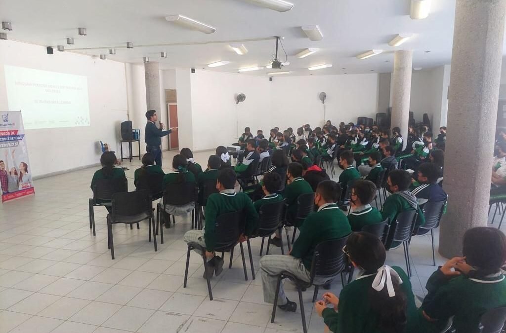 Gobierno de la Capital ha beneficiado a estudiantes de más de 17 instituciones educativas con charlas y talleres