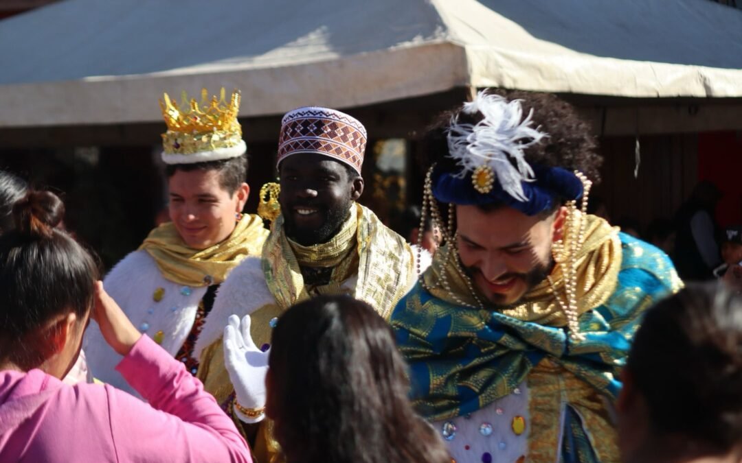 El Gobierno de la Capital celebra el Día de Reyes en la Delegación La Pila con entrega de roscas y juguetes