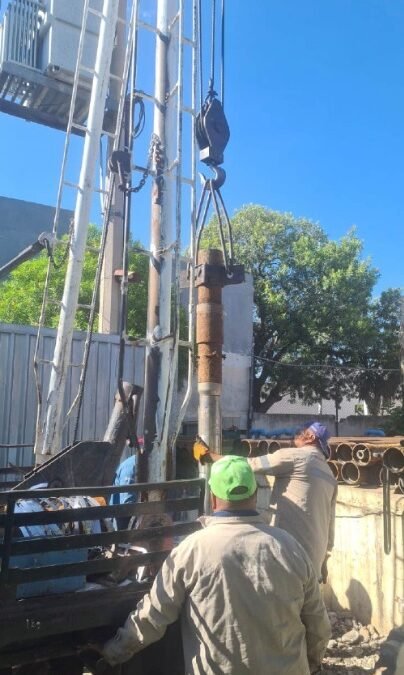 INTERAPAS inicia colocación de equipo de bombeo en pozo del fraccionamiento San Ángel.