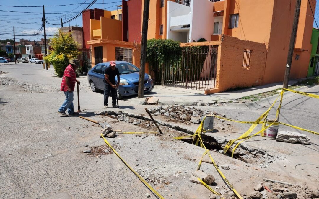 Interapas restaura sistema de drenaje en Francisco de Asís de la colonia Manuel José Othón