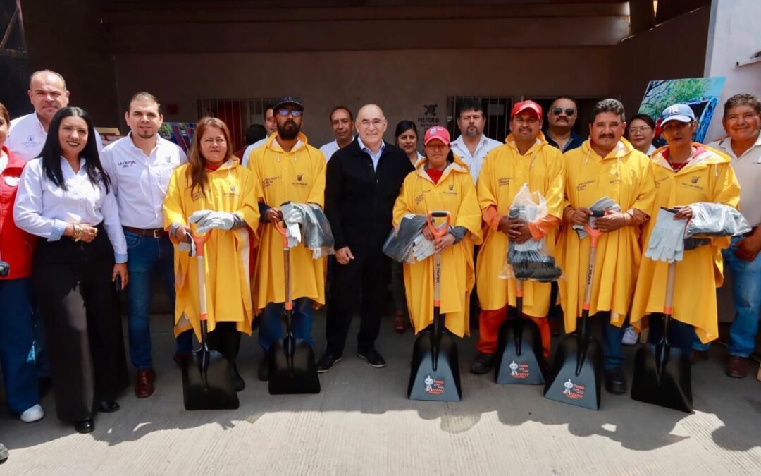 Alcalde Galindo reconoce la entrega incansable de los trabajadores de limpia