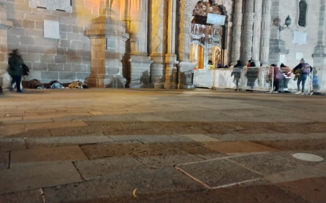 Gobierno de la Capital implementa acciones de limpieza en la Calzada de Guadalupe