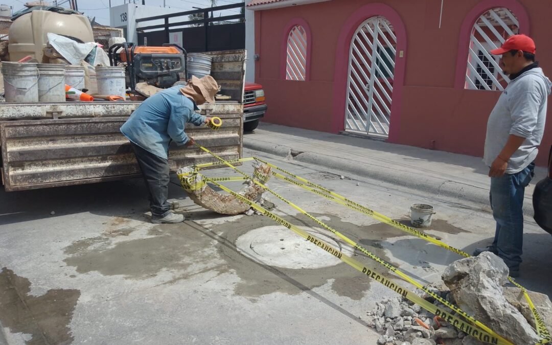 Interapas repone tapas de drenaje para evitar riesgos a la ciudadanía