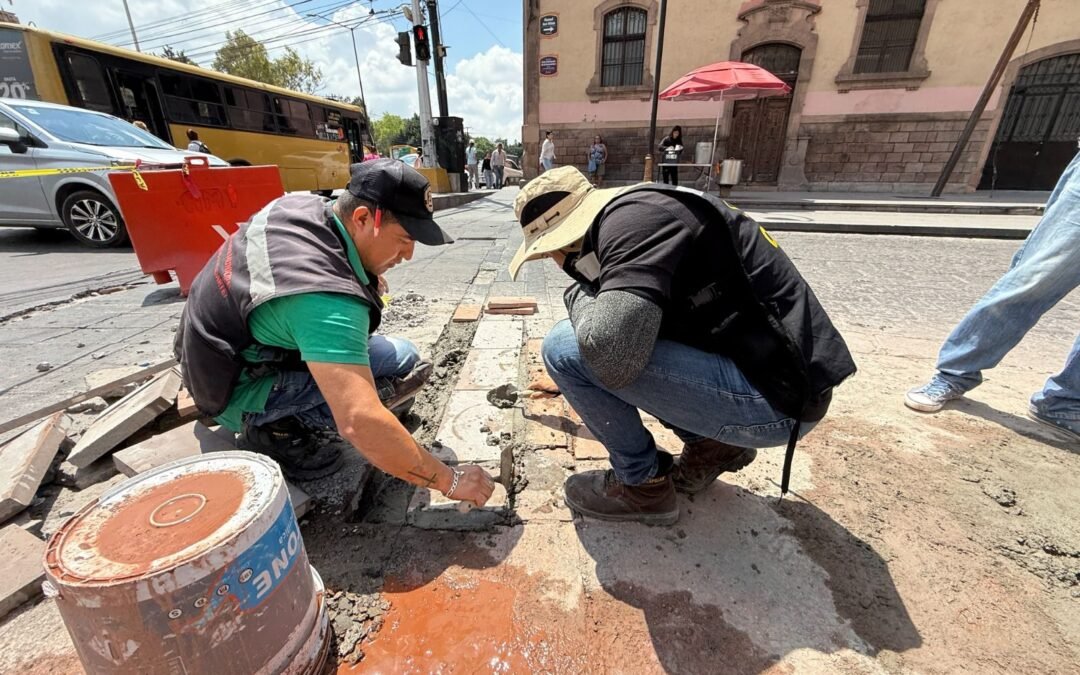 Programa “Por Buen Camino” realiza trabajos de bacheo en el Centro Histórico de San Luis Capital