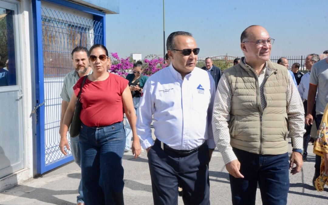 Alcalde Enrique Galindo en alianza con CANACO regenera espacios públicos de la Capital