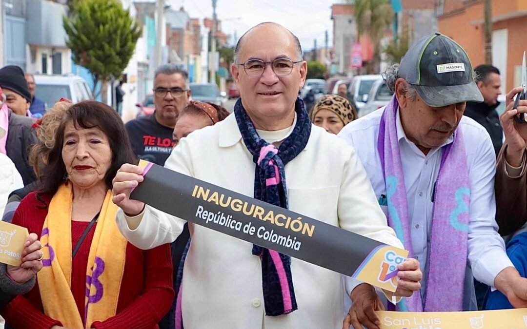 Alcalde Galindo cierra el año trabajando, entrega nueva vialidad rehabilitada de manera integral